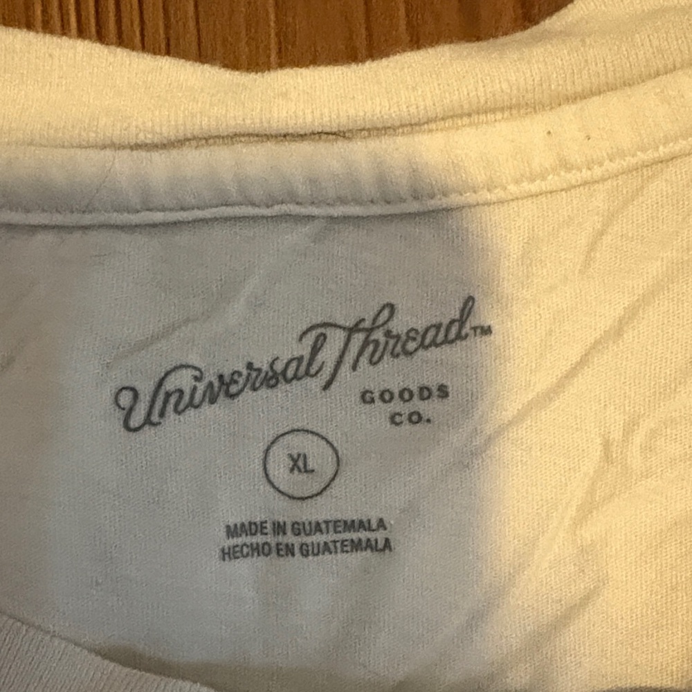 Universal Thread Cream Tee - Picture 2 of 4